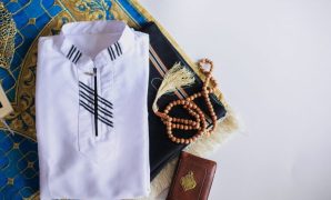 Moment Lebaran Idul Fitri: Haruskah Selalu Baju Baru?