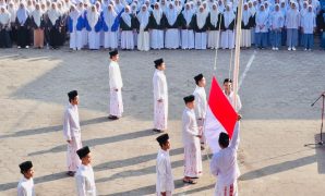 Upacara Hari Kemerdekaan Indonesia ke-80 dii Al-Munawwir Krapyak