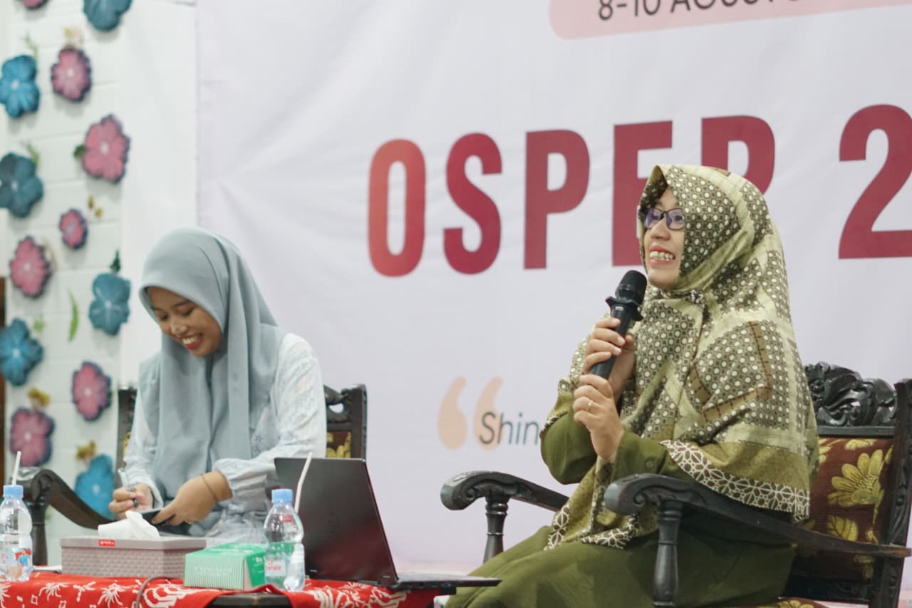Santri baru 2025 mengikuti Dialog Aswaja