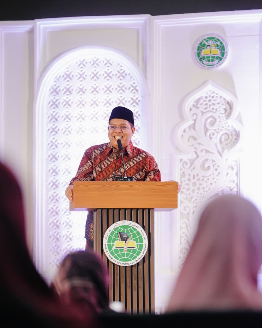 Dr. H. Muhammad Kholid Arif Rozaq, S. Hut., M. M.