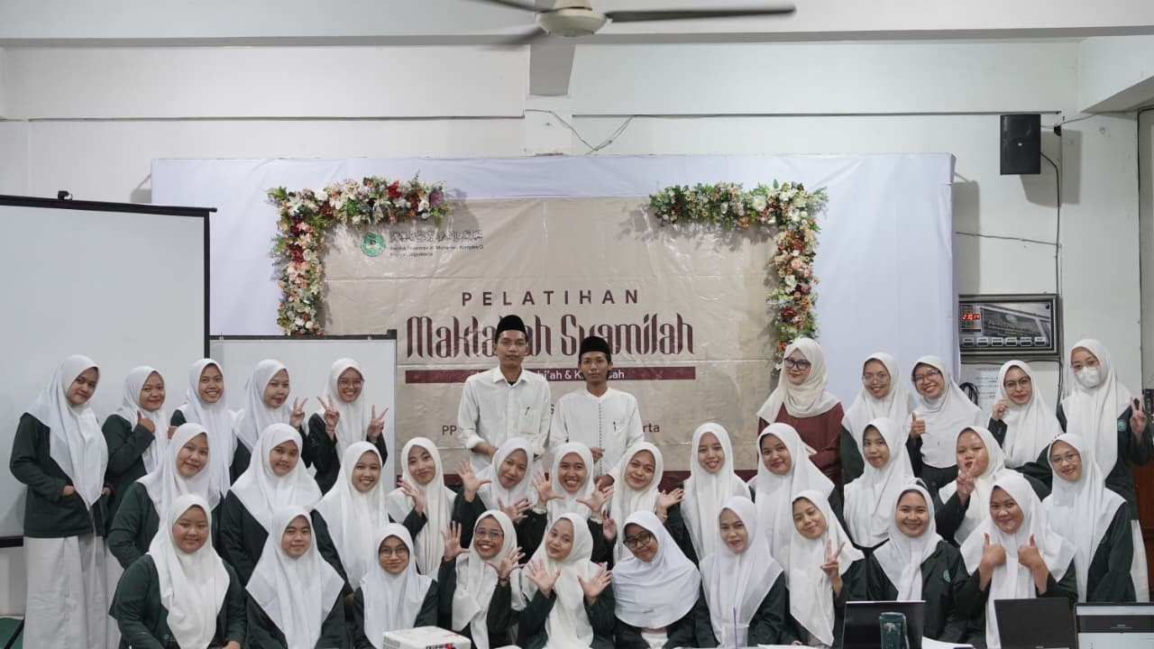 Pelatihan Maktabah Syamilah: Bekali Santri Keterampilan Menelusuri Referensi Kitab-Kitab Klasik